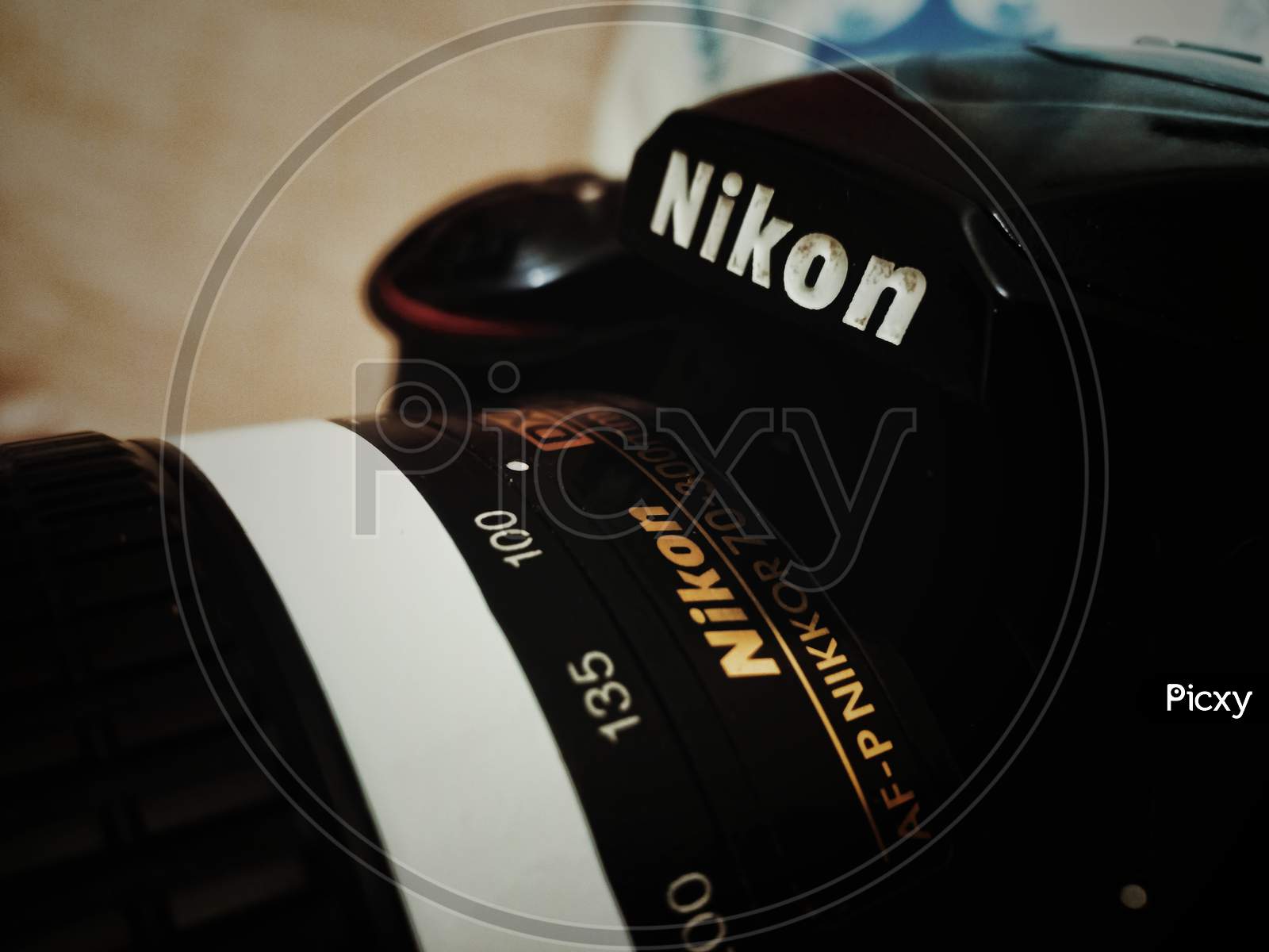 Nikon cam