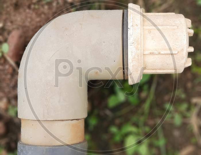 water pipe photography in the hole End cap