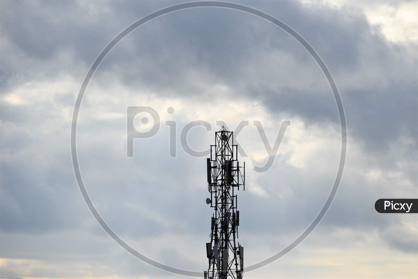 Telecommunication mobile tower