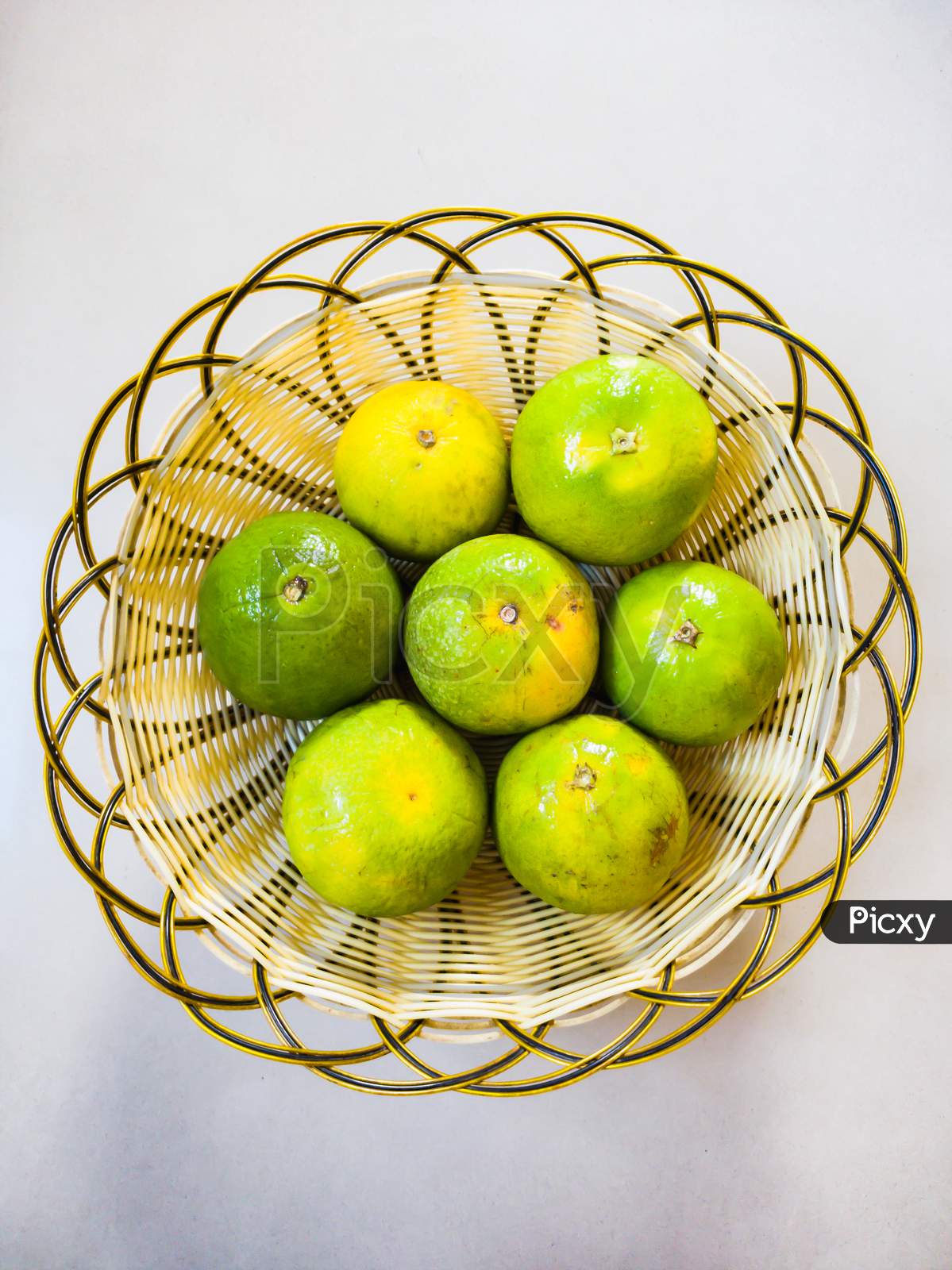 Beautiful mosambis in the fruit basket.