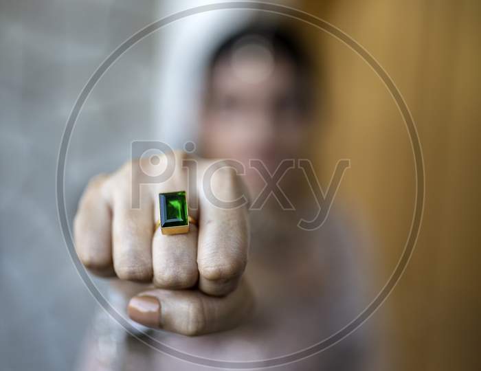a green ring