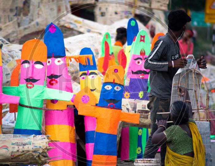 Street Road Side Artisans Workers Labor Craftsment Working On Multiple Paper Effigy Statues Of Ravan The Demon King Who Is Burnt On The Hindu Festival Of Dussera As Foretold In The Ramayana