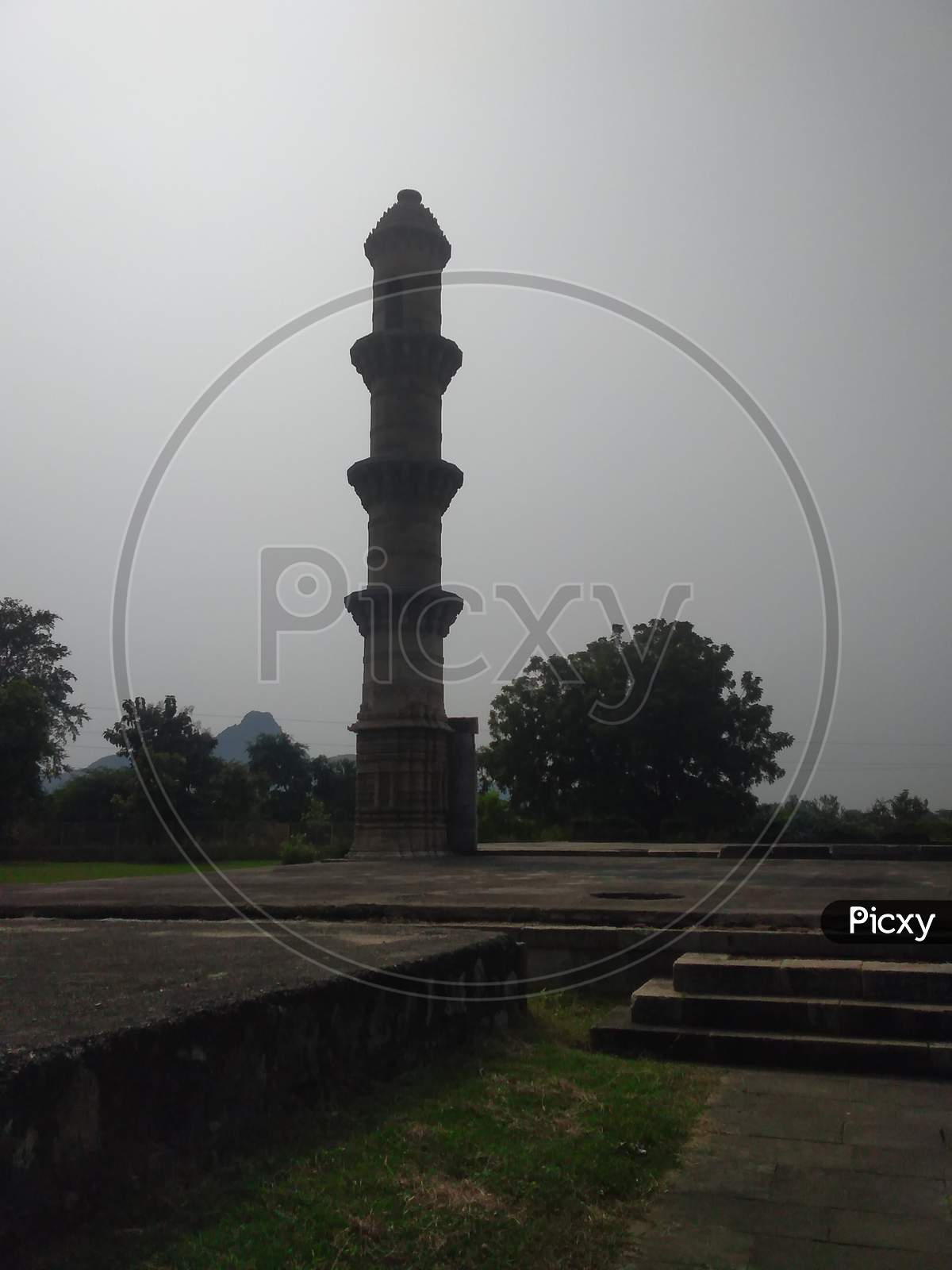 Ek minar ki masjid from pavagadh chapaner Gujarat India