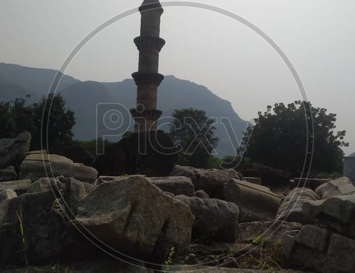Ek minar ki masjid from pavagadh chapaner Gujarat India