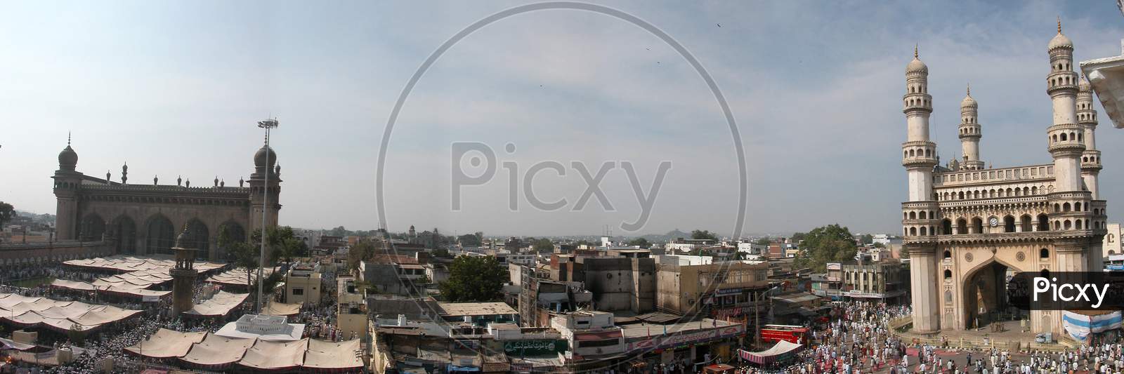 Charminar & Mecca Masjid During Ramzan