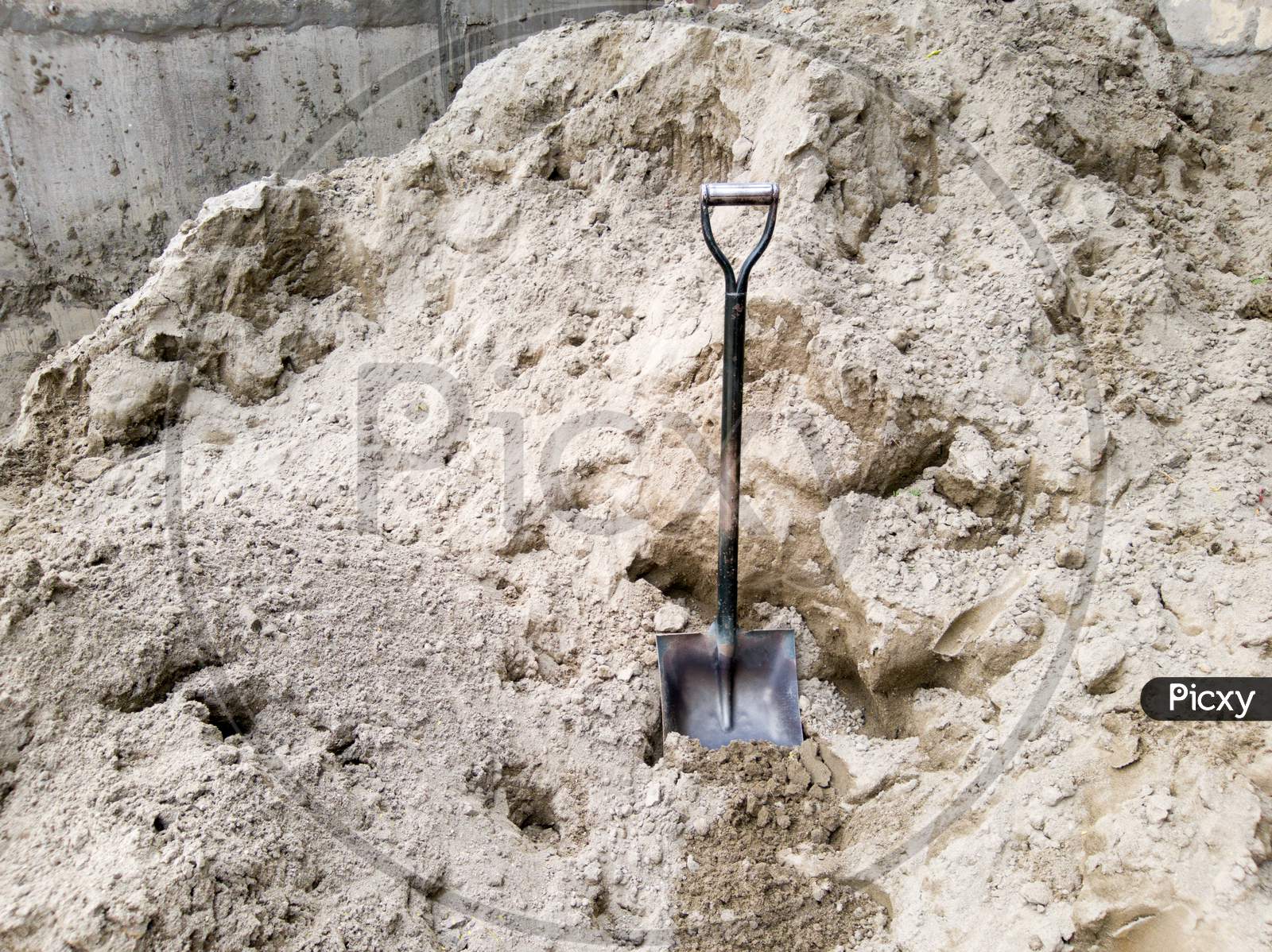 Building Material Supplier Dust Spade, Shovel (Belcha) With Wooden Handle,