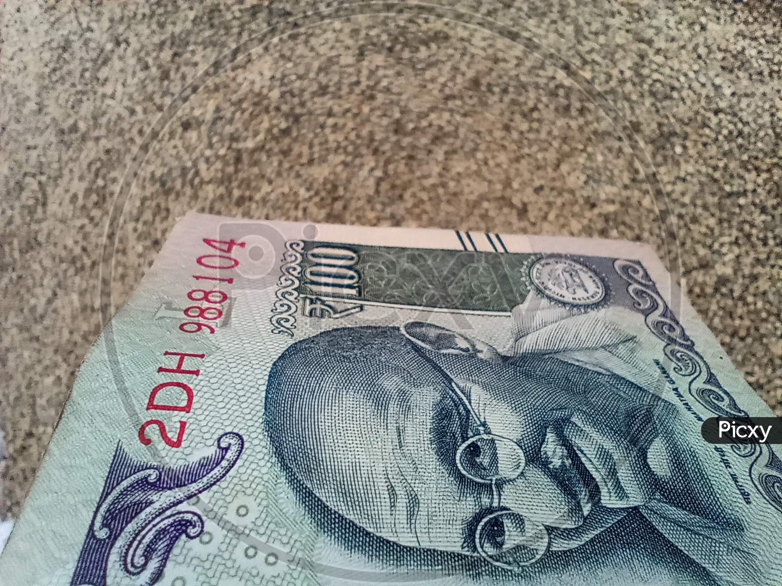 Gandhiji hundred rupee note capture