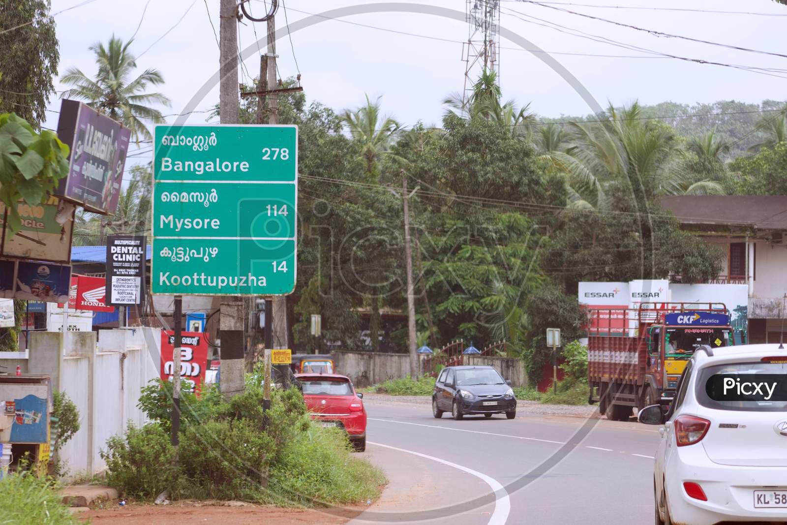 sign boards on kerala roads