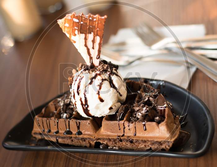 waffle with ice cream
