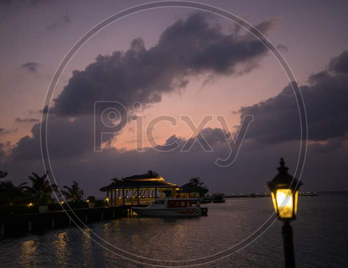 Huvafen Fushi Resort Maldives sunset time