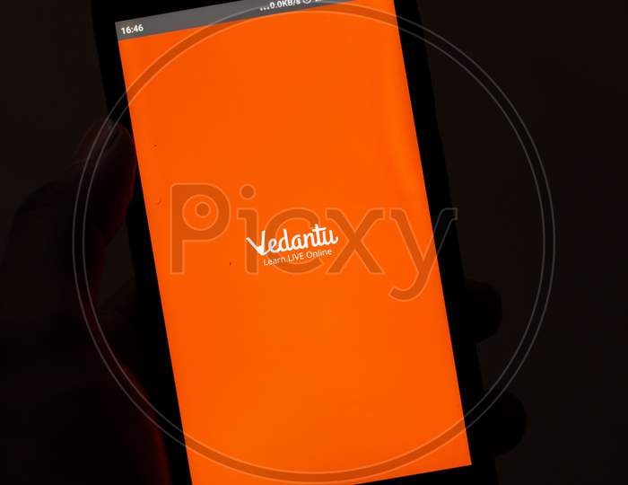 Vedantu mobile application, live learning application