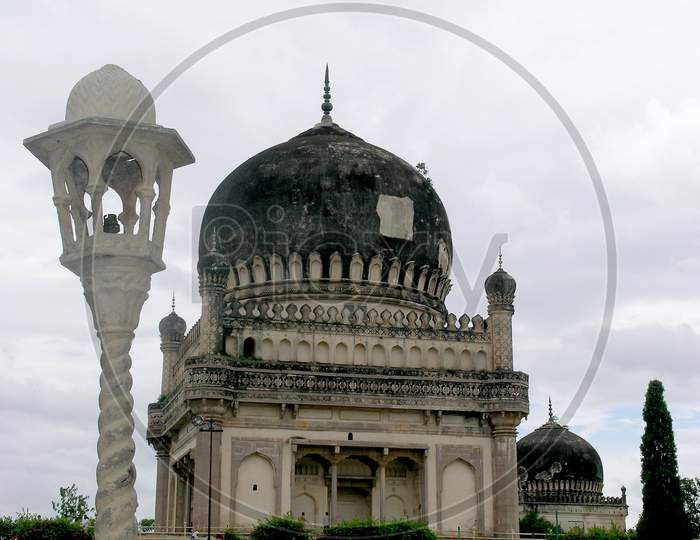 Qutbshahi Tombs-Hyderabad-004