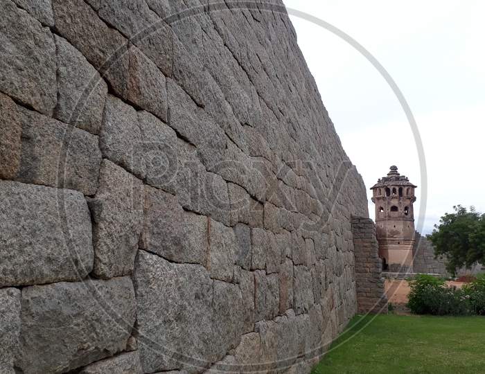 See History through Walls , Fort , palace