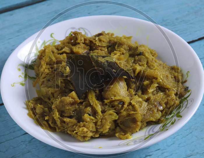 Dry cabbage curry
