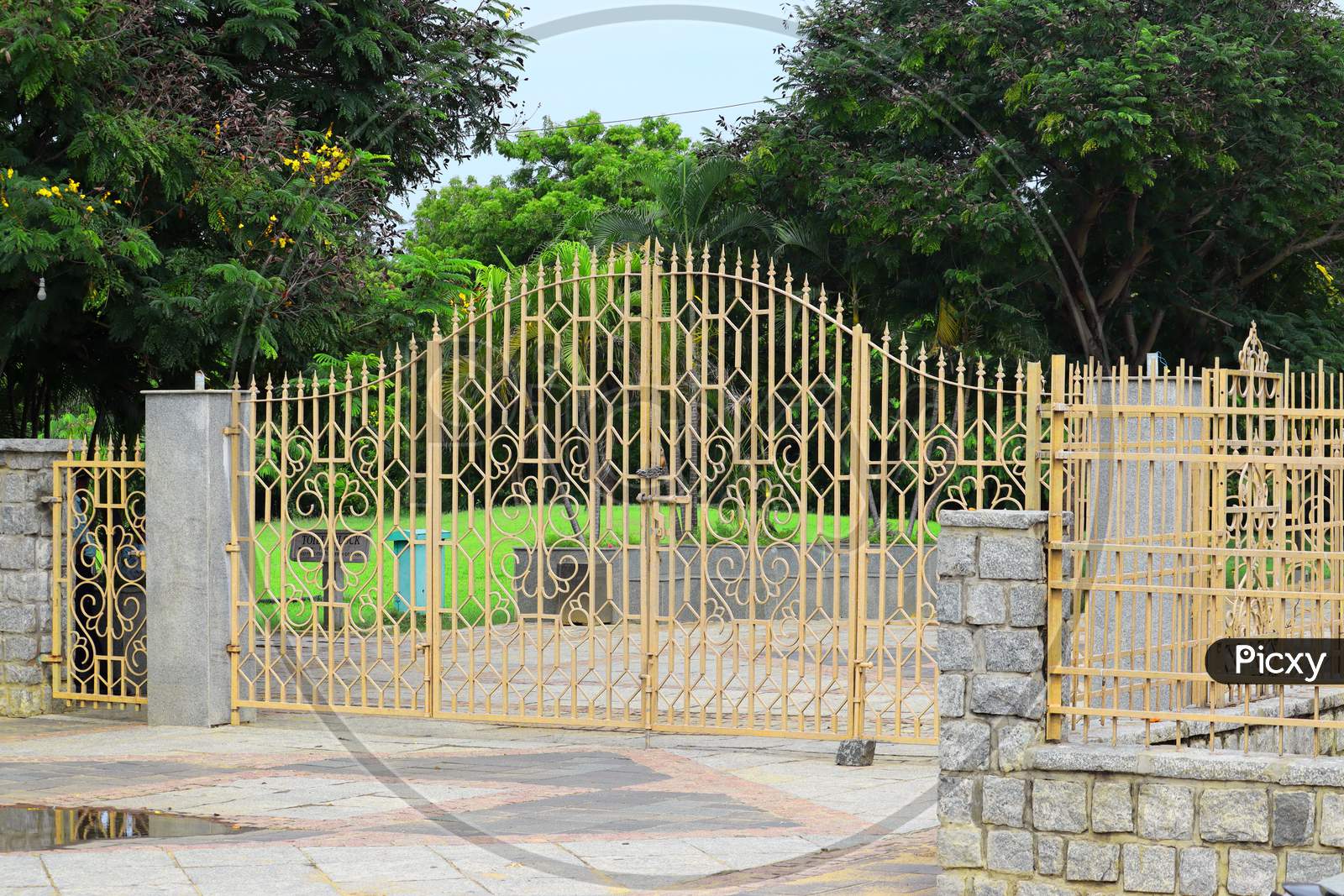 Old Iron Gate Made Of Beautiful Workmanship For Safety