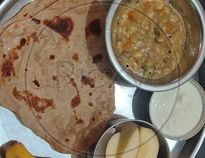 Indian traditional food chapathi