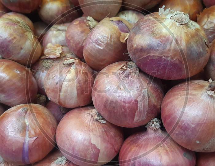 Purple and red onions
