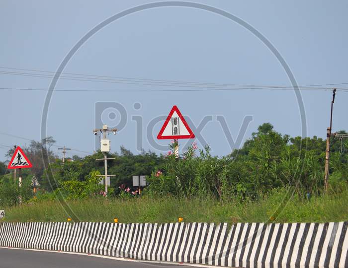 Traffic Signal And Cctv Cameras On Indian National Highway For Security