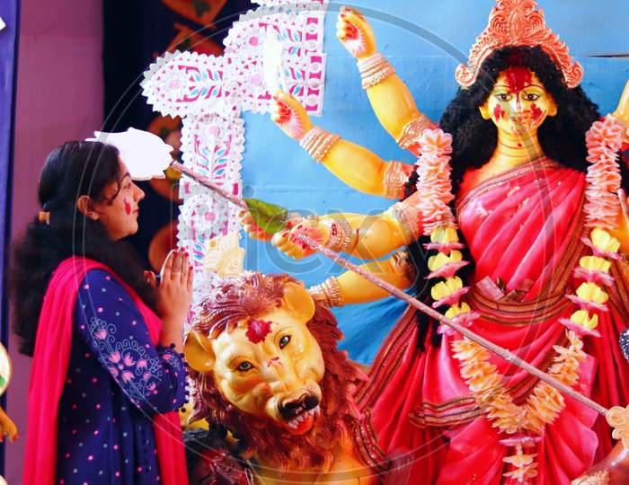 Prostration to Goddess Durga