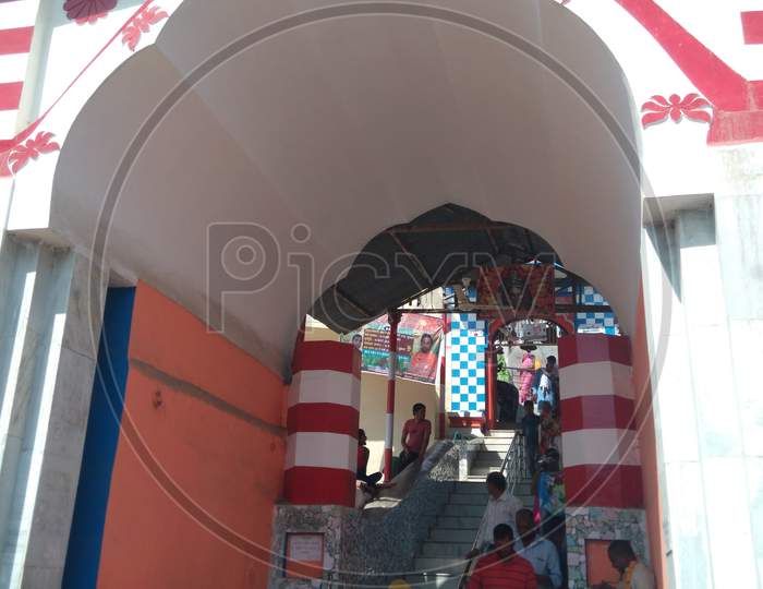 Mandir gate