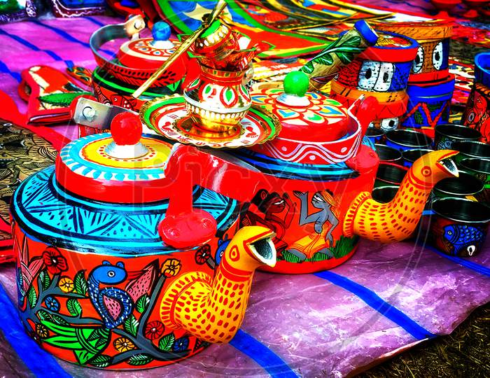 Colorful decorative artwork on products selling in handicraft fair