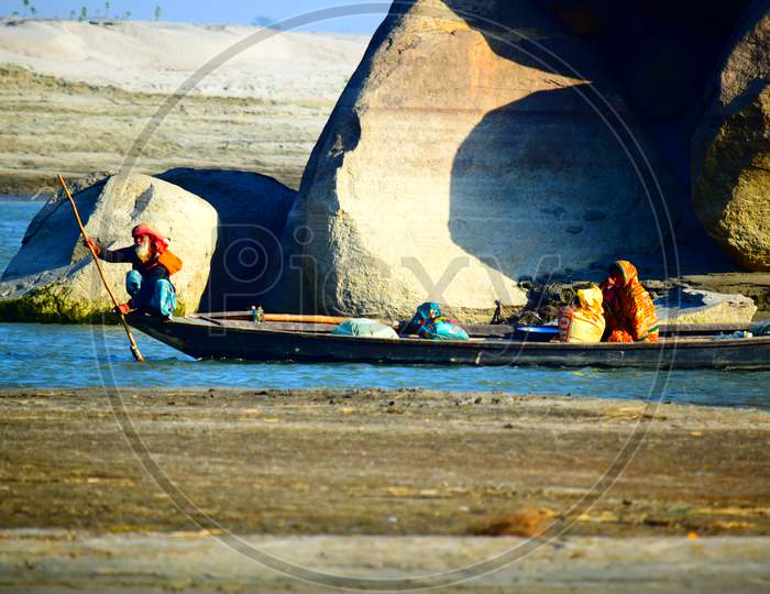 labourers going to work on a boat