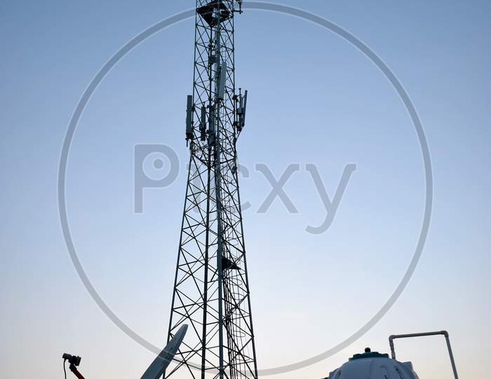 Mobile Network Tower