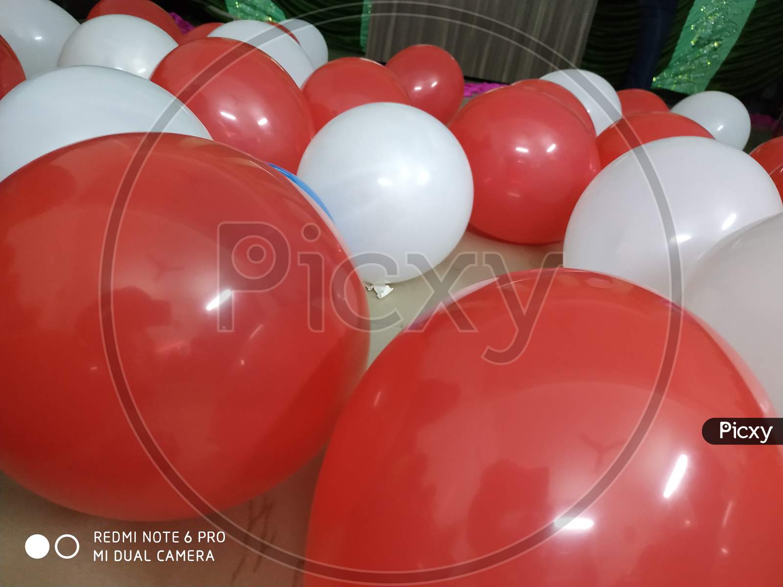 Red white party Ballon