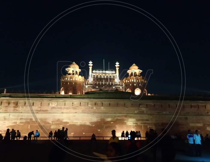 night view of Lal Qila