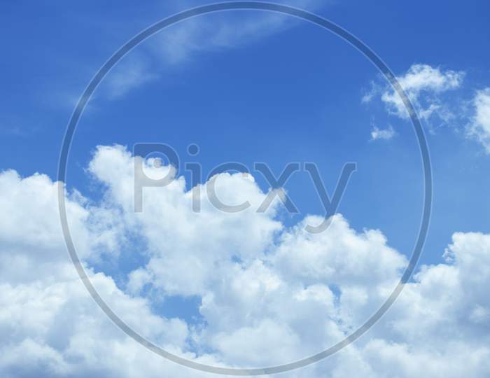 Big Cloud With Crystal Clear Blue Sky