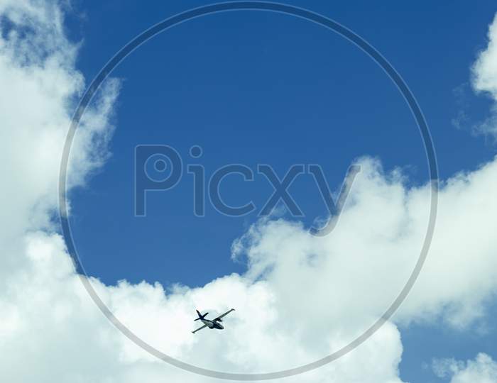 Beautiful Spread Cloud With Crystal Clear Blue Sky And Airplane