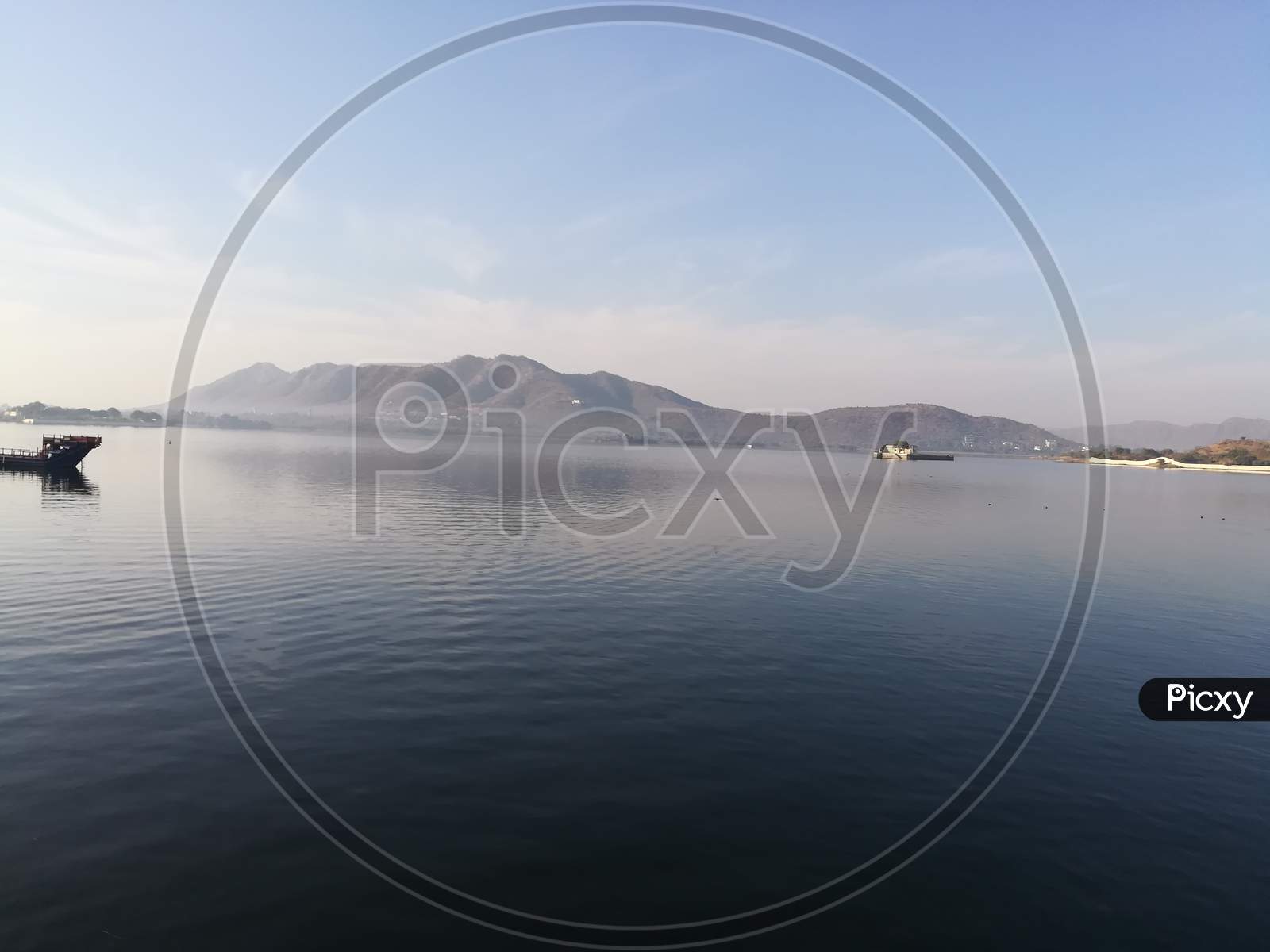 Lake Pichola , Udaipur