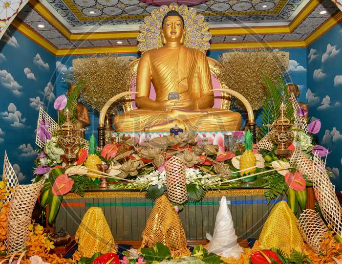 statue of lord Budha