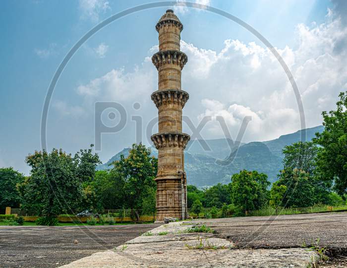 Ek Minar Ki Masjid, Champaner, Pavagadh, Mandvi, Halol, Vadodara, Gujrat
