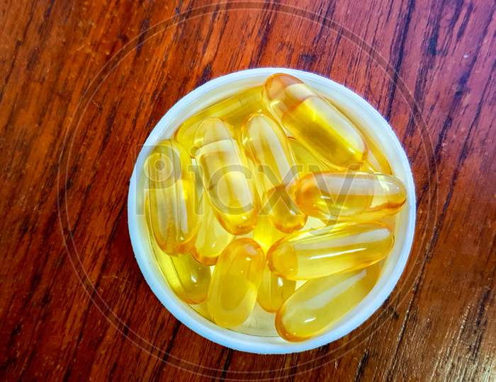 Fish Oil Capsules With Omega 3 And Vitamin D