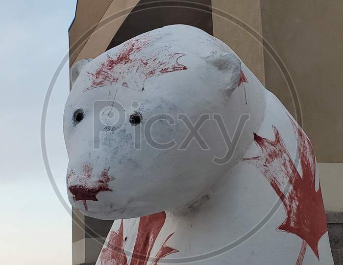 polar bear art head cement bear