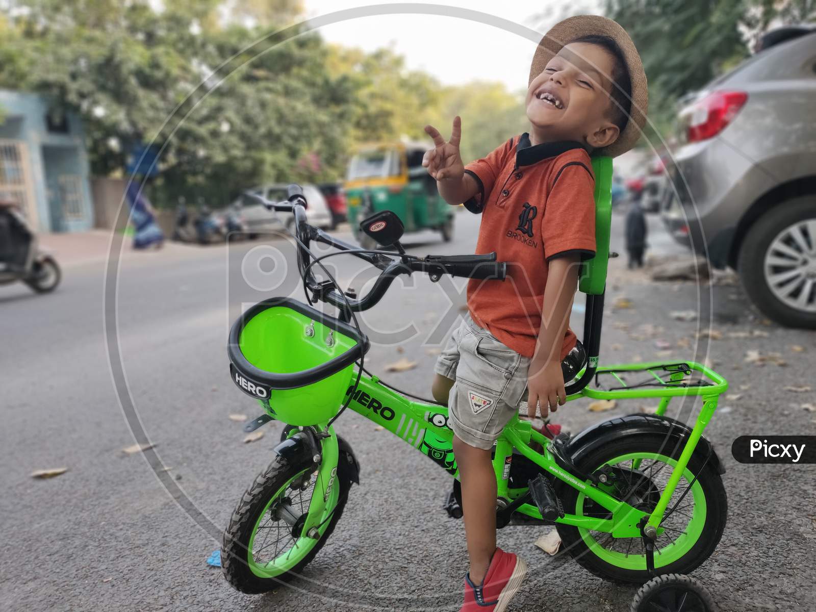 Kids bicycle poses
