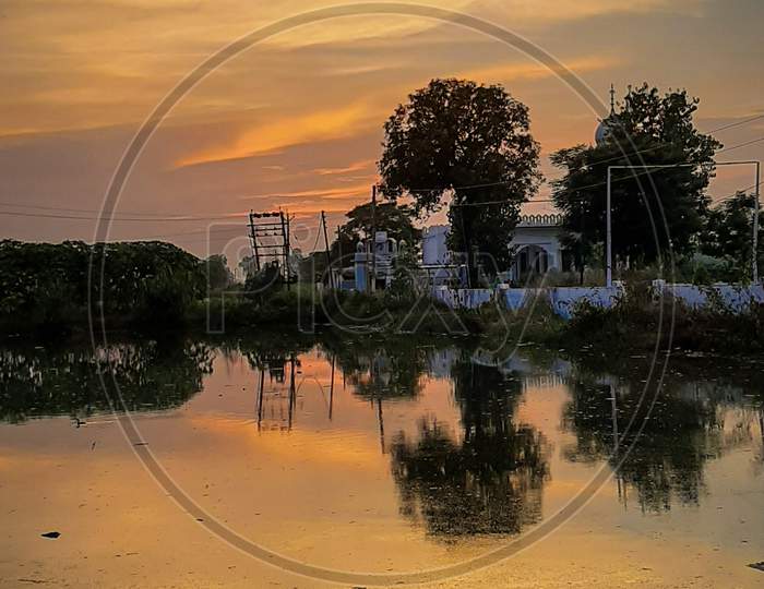 Sunset 2020 near Gurudwara