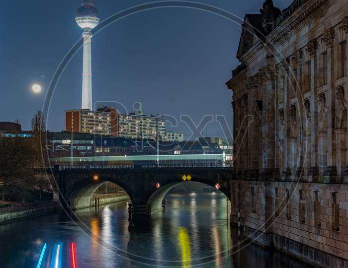 Museumsinsel In Central Berlin, River Spree And Berlin Tv Tower, Germany