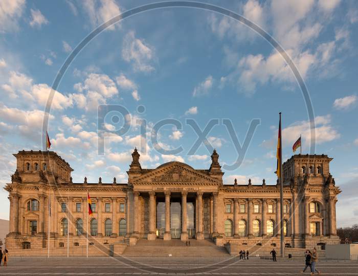 Reichstag Building (Deutscher Bundestag), Parliament Of Germany In Berlin