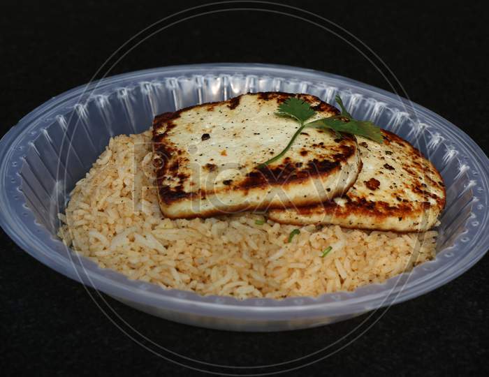 Fried Rice with Grilled Paneer (Cottage Cheese)