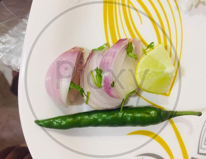 Onion lemon and green chilli
