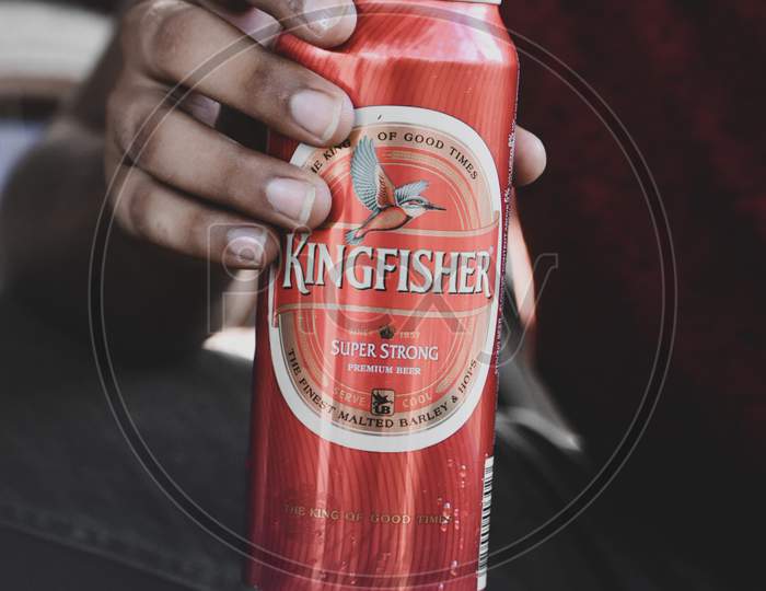 Kingfisher super strong beer, beer, Kingfisher,