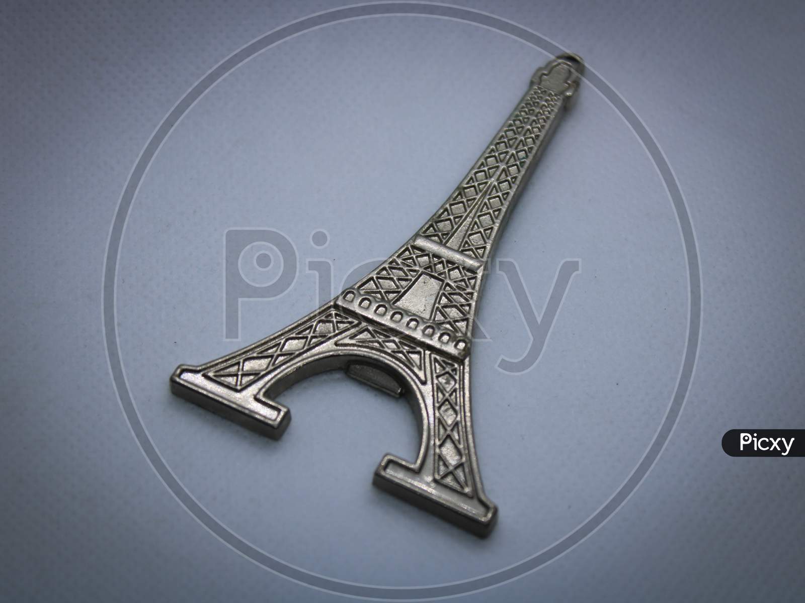 Eiffel tower metal mini keychain