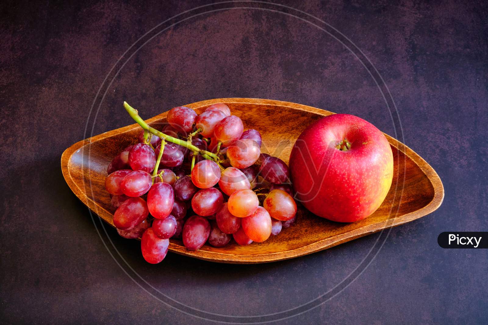 Red Delicious Fresh Grapes And Apple