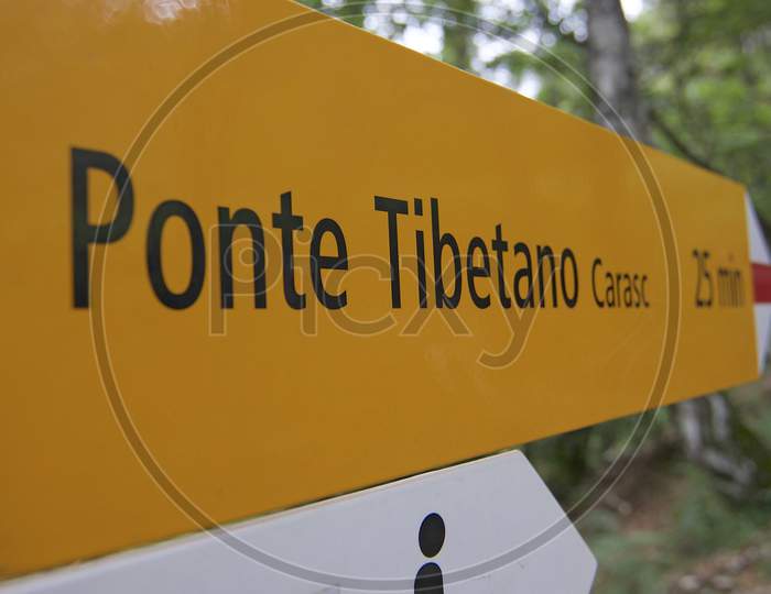 Ponte Tibetano Hiking Sign In Ticino, Switzerland