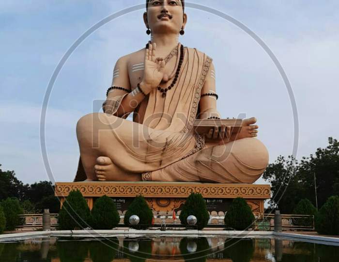 Basaveshwar statue