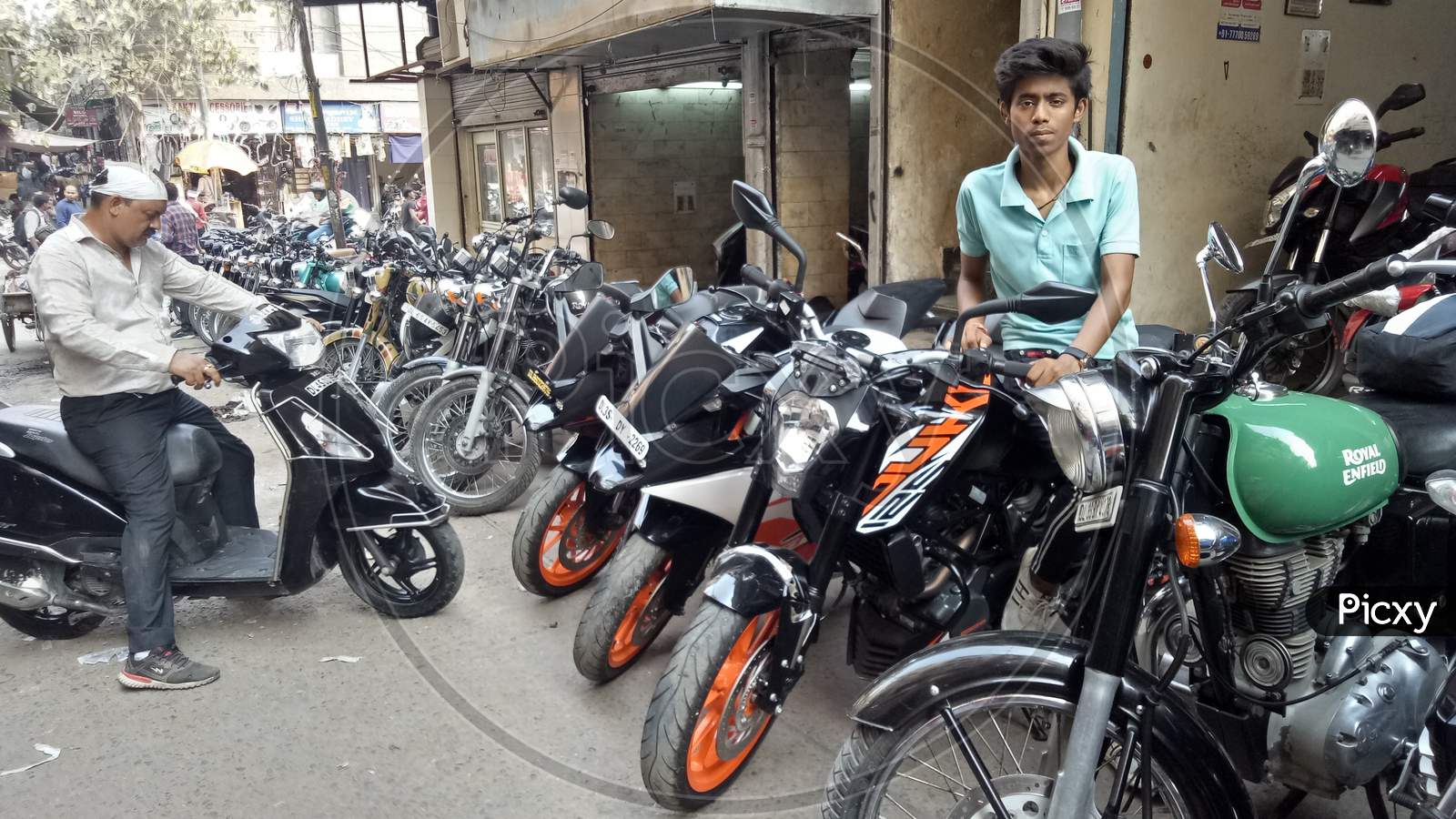 Karol bagh bike market hot sale bullet