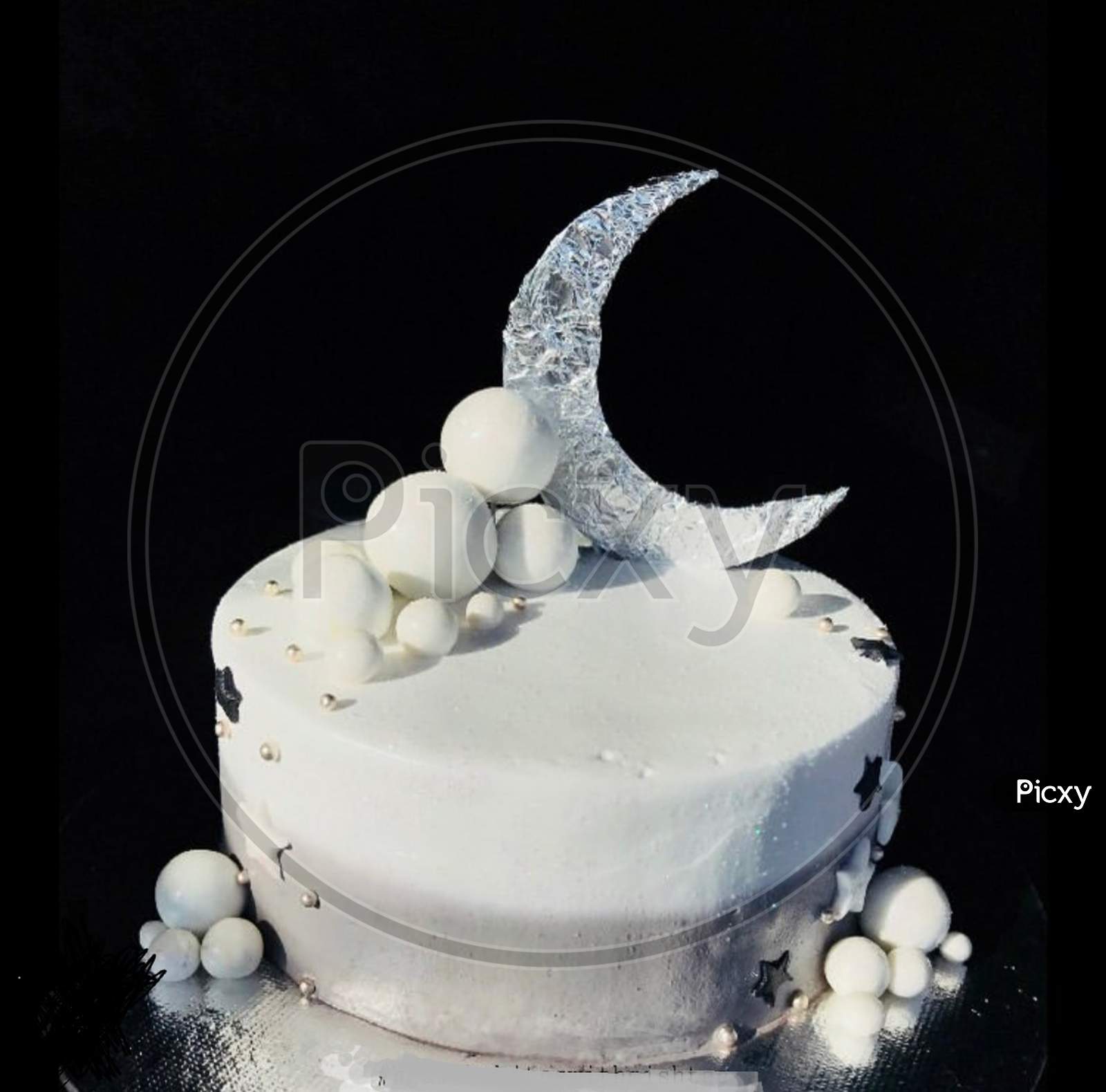 Moon and Sheep Cake – Mister Baker