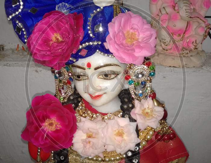 Shri Radha-Krishna Statue with beautiful decorationShri Radha-Krishna Statue with beautiful decoration